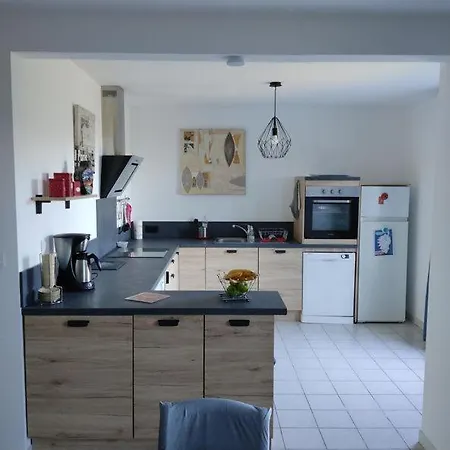 3 Pieces Vue Avec Jardin Apartman *