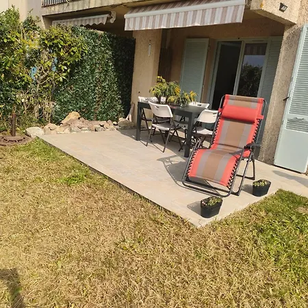 Apartmán 3 Pieces Vue Avec Jardin *